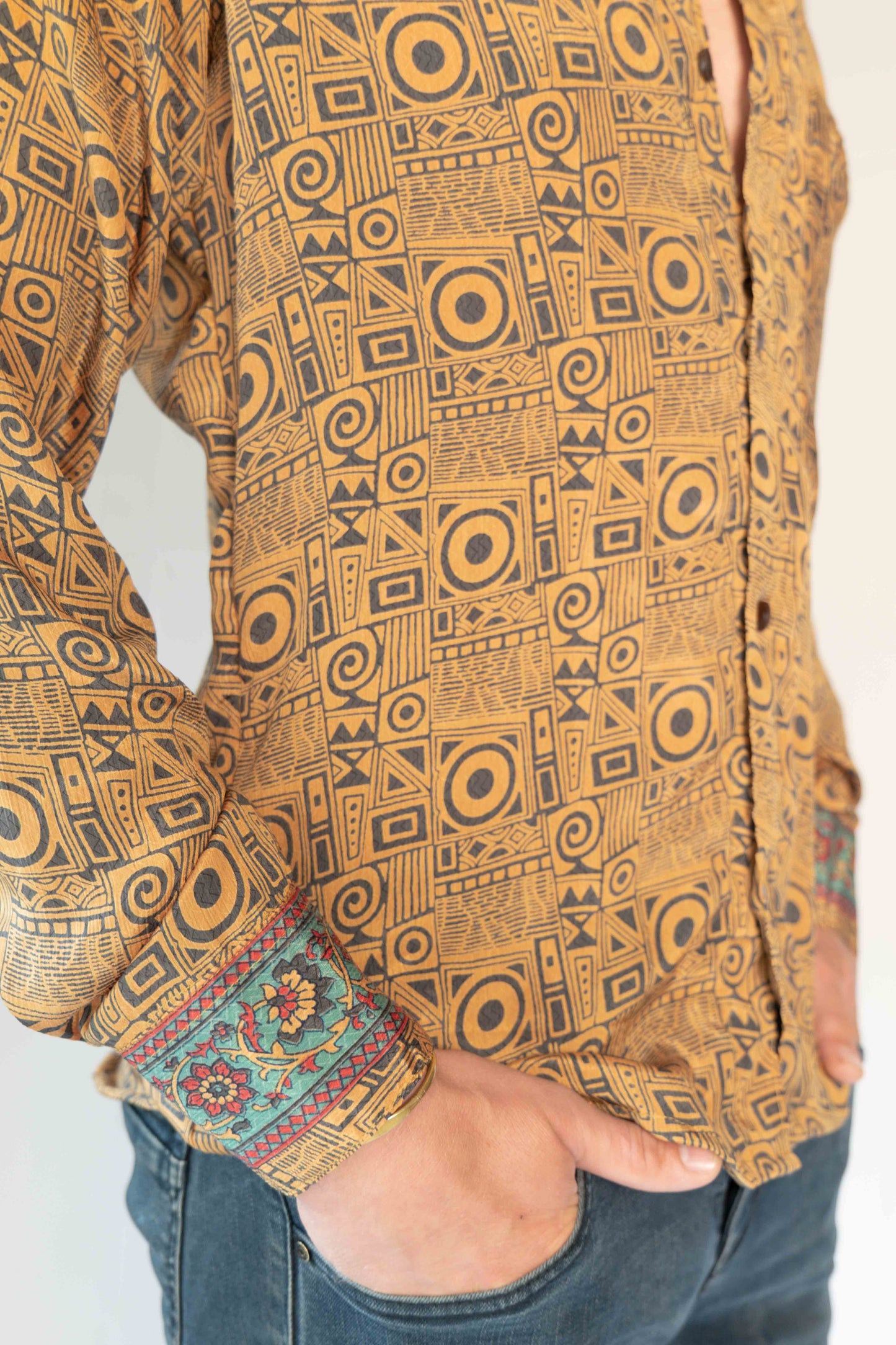Camicia di seta indiana