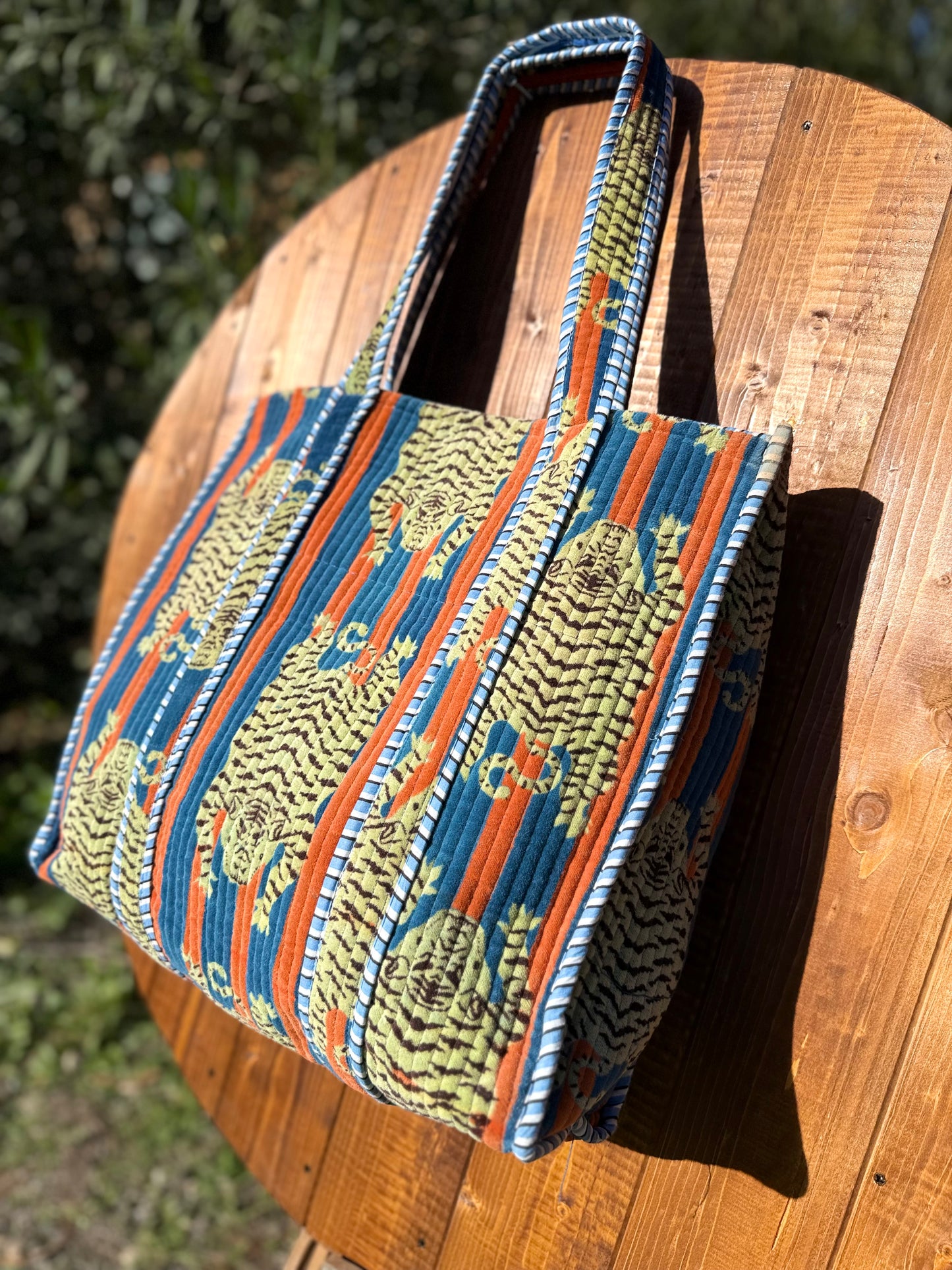 Borsa in velluto Tiger