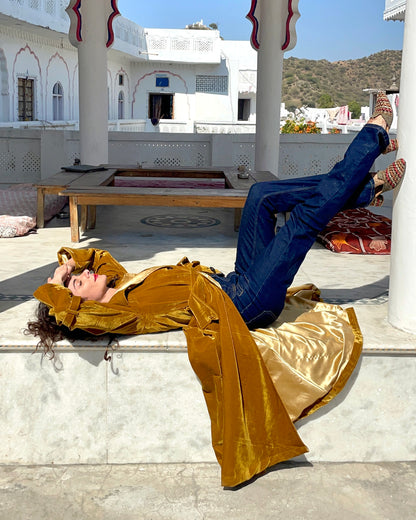 Trench in Velluto - Gold Mustard